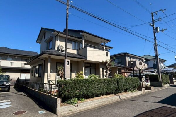 伊予市・K様邸_ツゲ椋木ムクゲ剪定・伐採_施工後