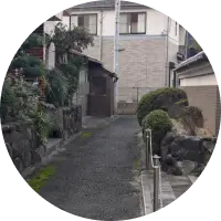 重機が入れない狭い通路